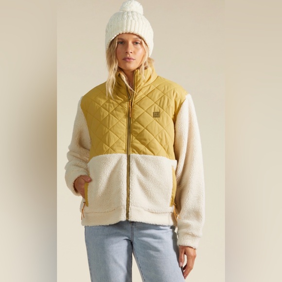 Billabong Jackets & Blazers - Billabong Adventure Division Quilted Yellow & Cream Sherpa Jacket
